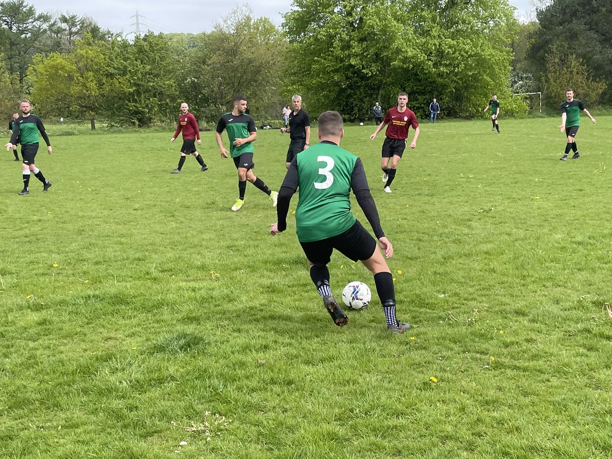 Kizzyetrance's tweet photo. Sunday 8th May 10:45ko
Match 220 of 2021/22
🏟 Brabyns Park
@MarpleVillaFC 0
@AvondaleAlbion 3
@EastCheshireSFL Division Two
#groundhopping #kizzyscornerpics #Cheshire #ECSFL #SundayLeague https://t.co/vysZYSxQNI