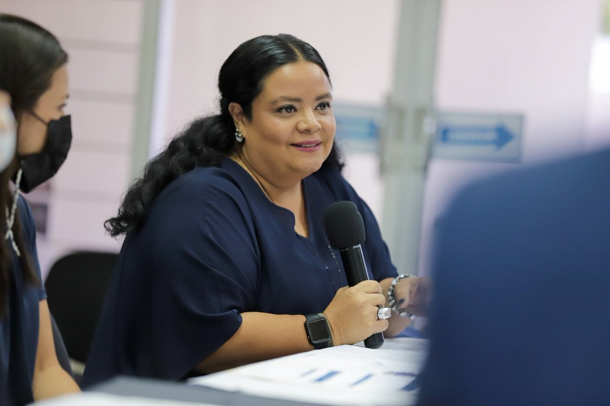 ENA_ElSalvador's tweet photo. “Estamos ejecutando una inversión histórica en la infraestructura, pero también actualizaremos la currícula y la oferta académica. Por su vasta experiencia en maestrías, doctorados y cursos de especialización, la @ualmeria es el socio ideal", directora @OdetteVarela_M. https://t.co/ZpqL3vOdm2