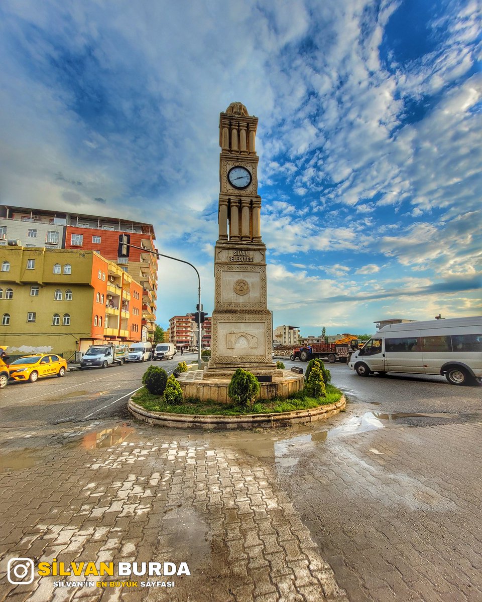 silvanburda's tweet photo. Diyarbakır Caddesi Saat Kulesi

#silvanburda 
#silvan #farqin https://t.co/JVsbt2XLft