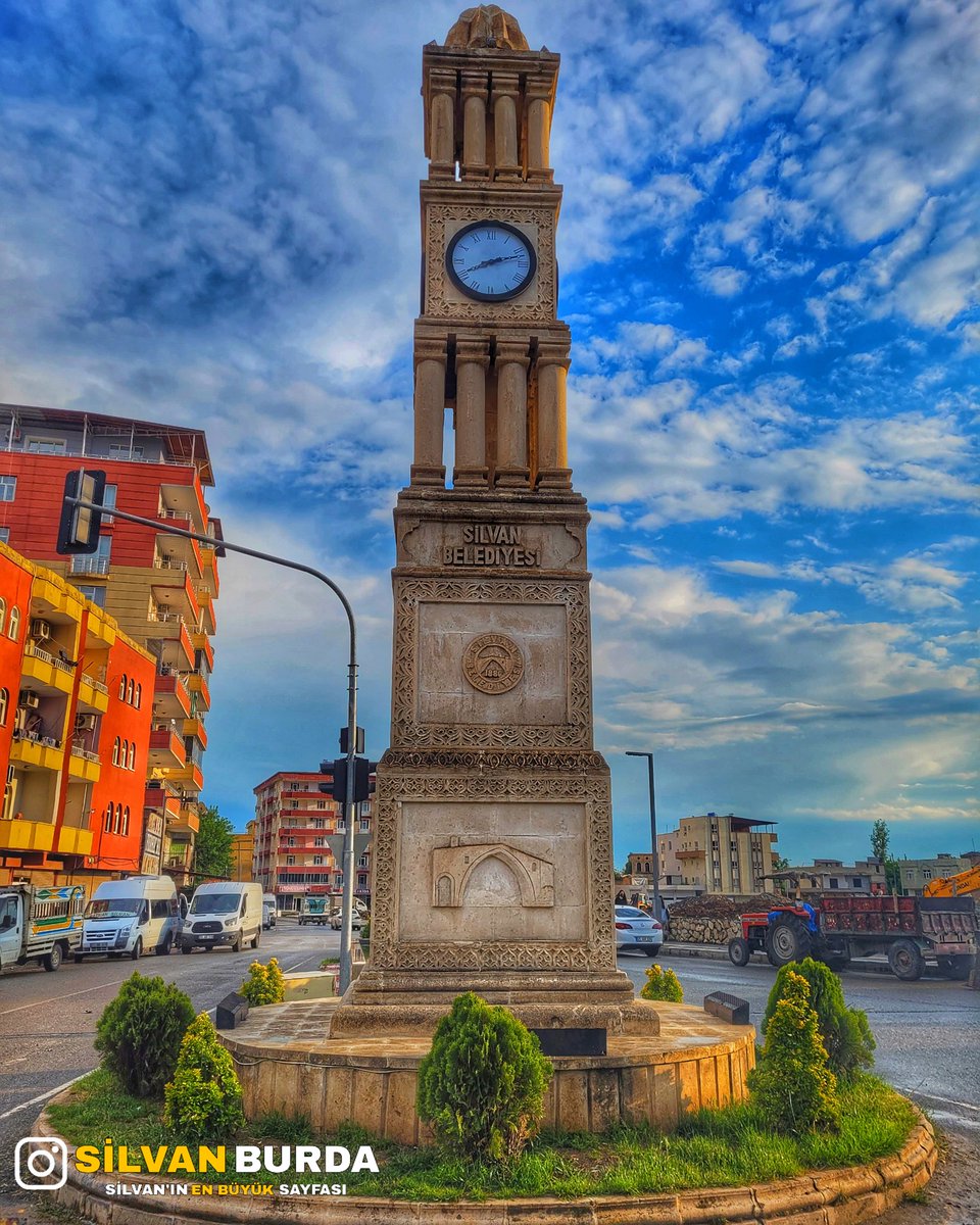 silvanburda's tweet photo. Diyarbakır Caddesi Saat Kulesi

#silvanburda 
#silvan #farqin https://t.co/JVsbt2XLft