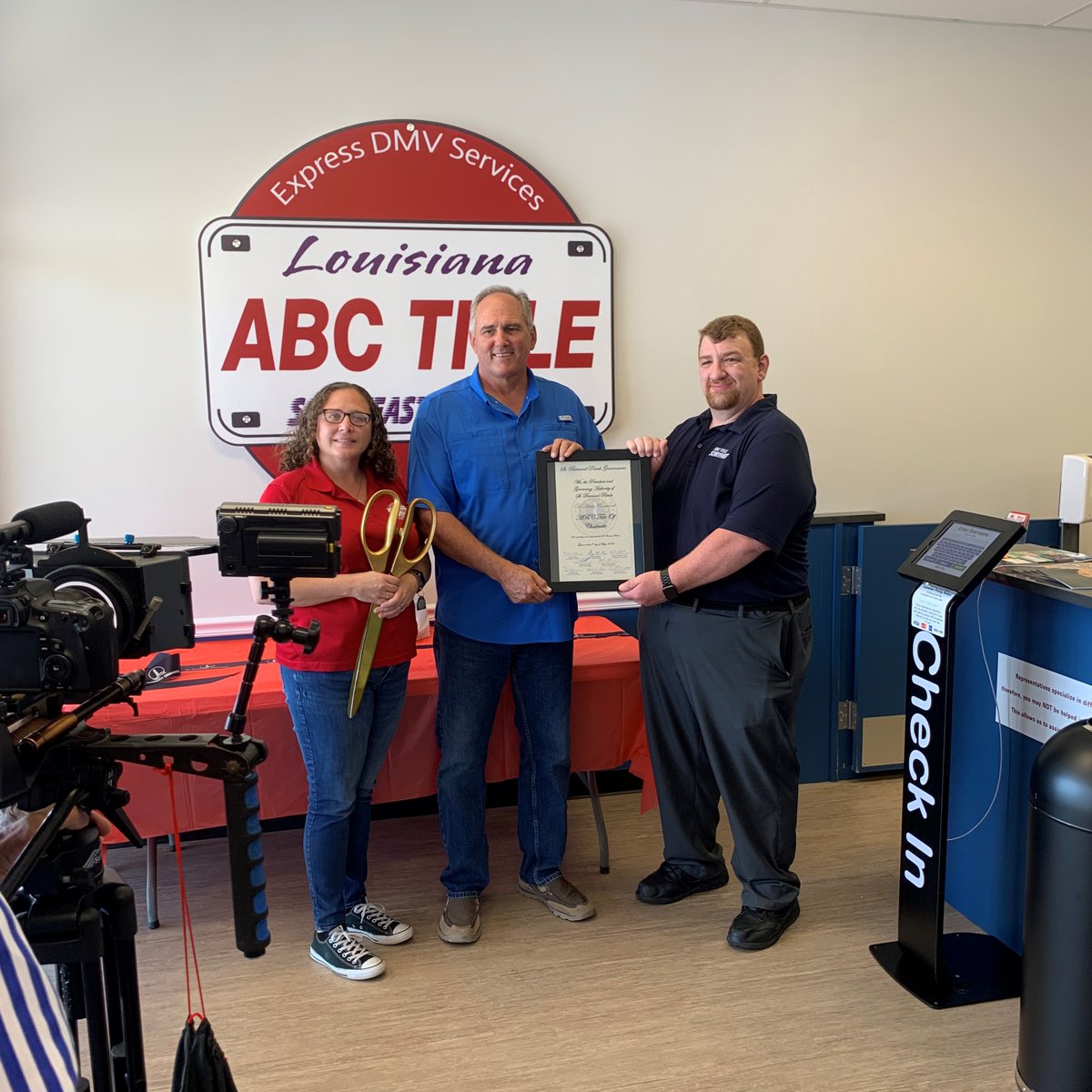 abcchalmette's tweet photo. WE'RE OPEN! 🎉Huge thanks to everyone that showed up to our ABC Title of Chalmette Grand Opening!
#abctitle #chalmette #dmv #notary #louisiana https://t.co/HyV1YkiQSK