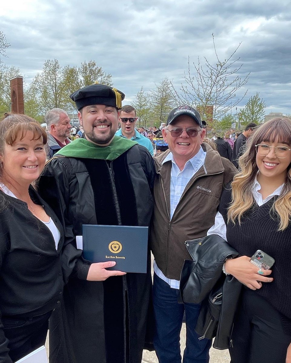 Aud_fox22's tweet photo. 5/7/22 William Fox, Doctor of Audiology 🦻🏽👨🏽‍⚕️ https://t.co/12wYI9xJL1