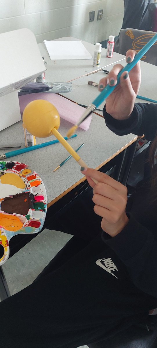 sarah_sarahryan's tweet photo. "Robotz (certainly do) Got Brilliance" in Ms. Cormier's class. So impressed at the team work and overall enthusiasm today. @murrcormier @OysterPond_hrsb @TILTHRCE @brilliant_labs #MakeSomethingBrilliant #bBoard #MakerEdNS https://t.co/HMdTacgJPe