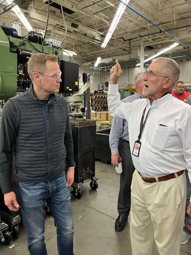 brettlindstrom's tweet photo. Dave Rippe and I had the opportunity to tour Hornady Manufacturing this morning. It was great to talk with them about their growing business and what makes Nebraska ammo the best! #LindstromCutsTaxes #2A #LindstromLockedAndLoaded https://t.co/iquYMG1TWH