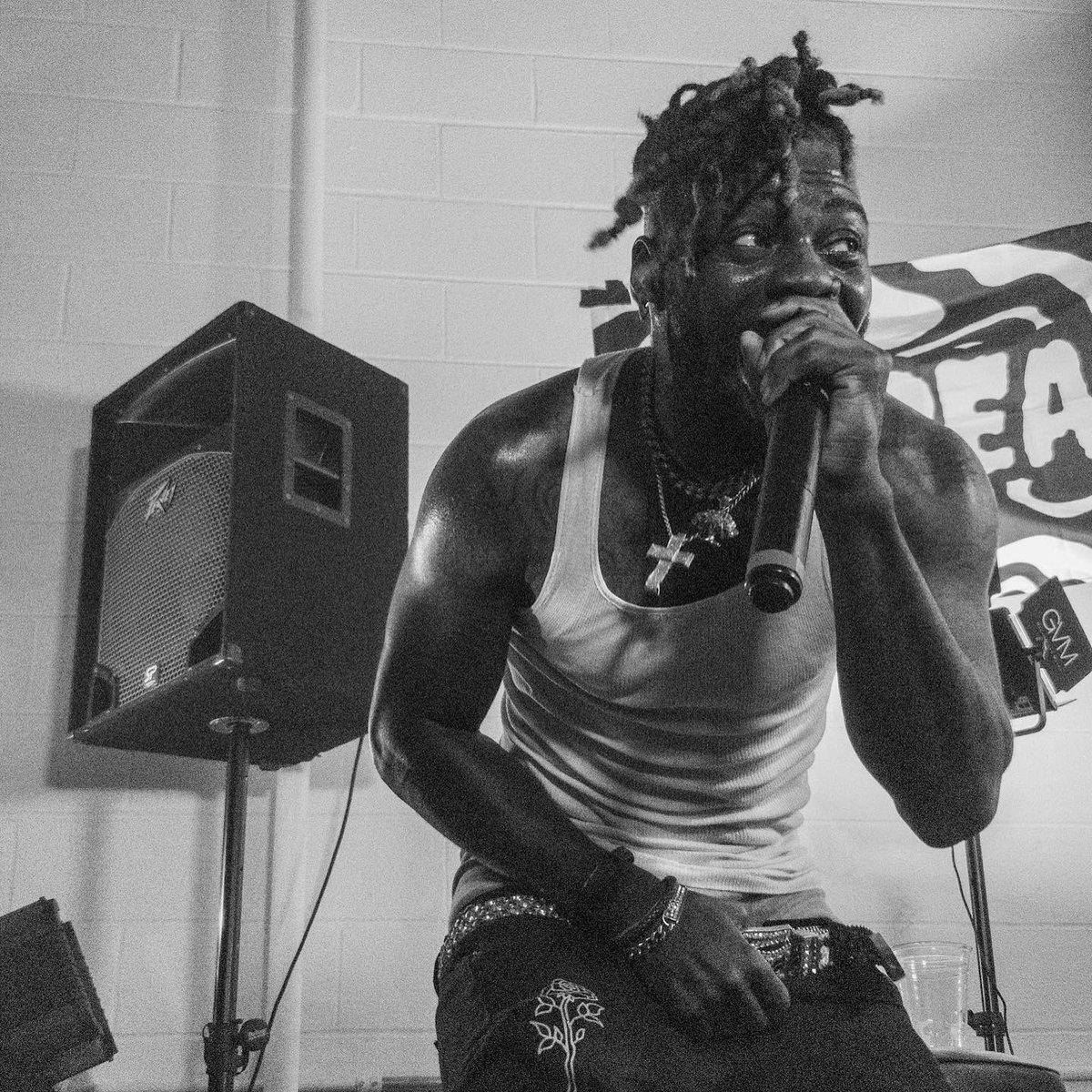 Earfuxk x <a href="/goodcorec/">Good Co Recordings</a> brought together some of the DMV’s dopest underground acts for a one night only show in Rockville, MD. The night was overcast and rainy but the stars shined at Twin Valley Distillers. Here are 4 of <a href="/c0pp0/">I'm sleep tho</a> ‘s favorites from the night.

theevrydywknd.com/journal/good-e…