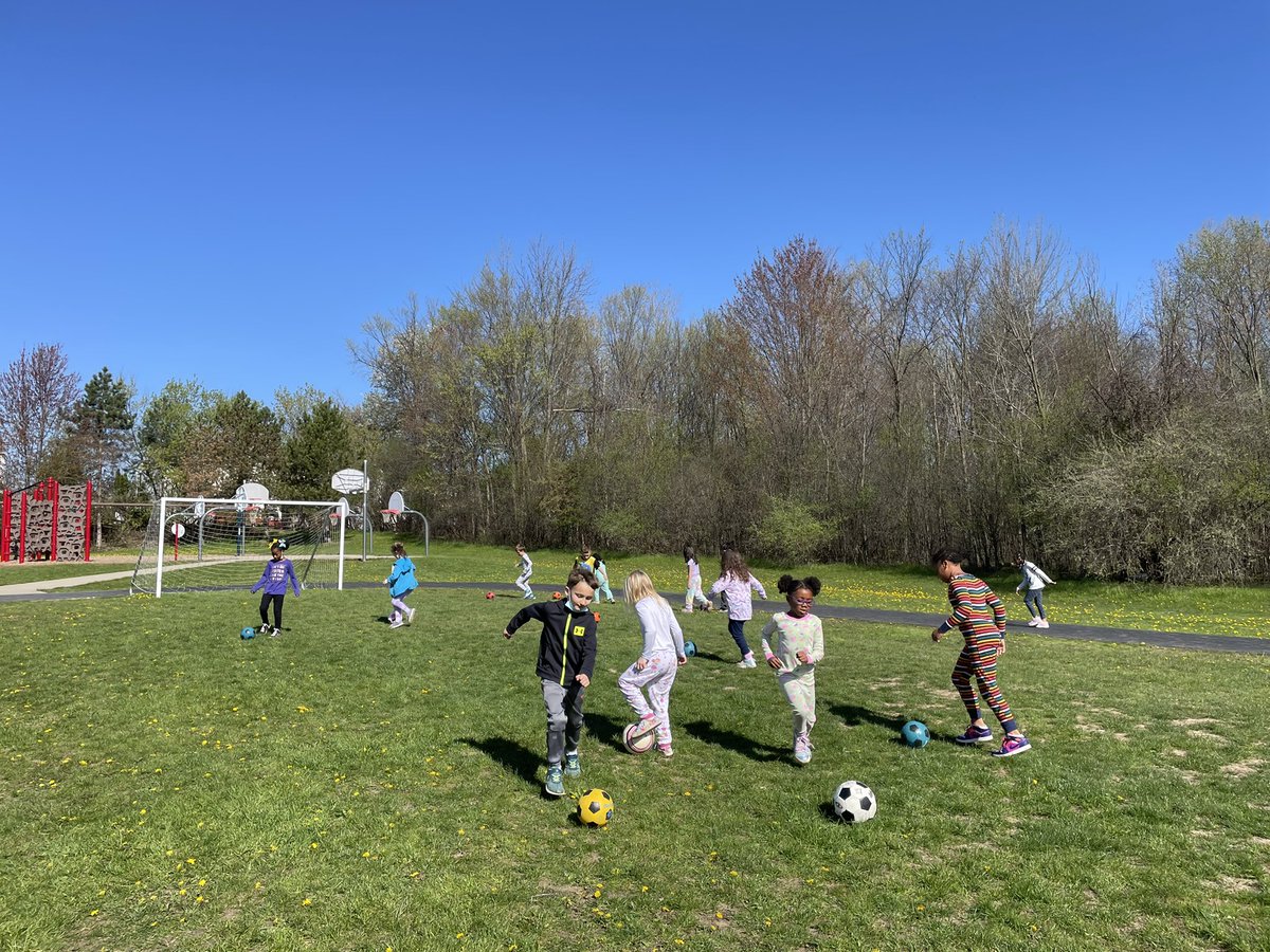 Sunny, 70 degrees, and soccer. What a perfect day to work on foot dribbling skills 😍❤️