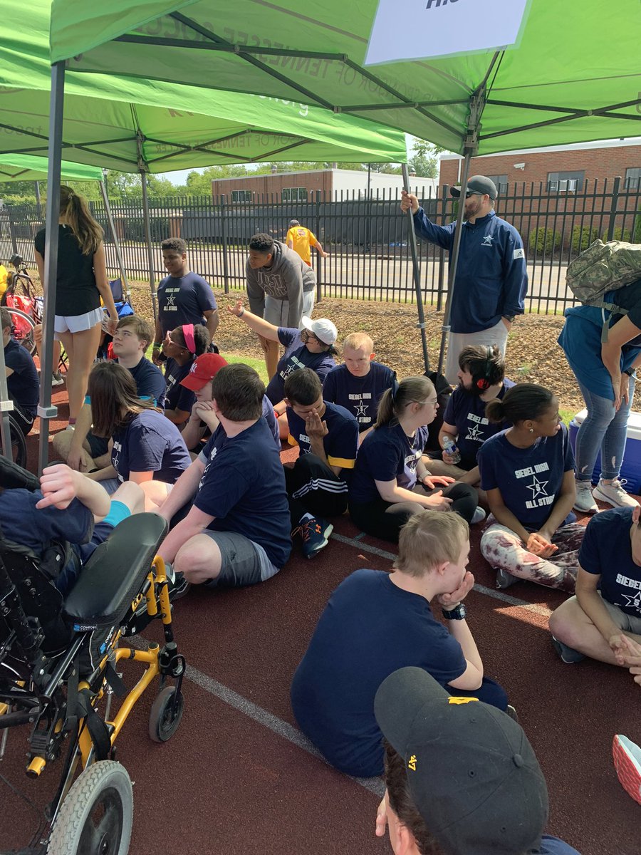 1st Special Olympics since the pandemic. So thankful to be back at MTSU celebrating the skills of all students! Thanks to @creasyl_shsprin for joining us today!
