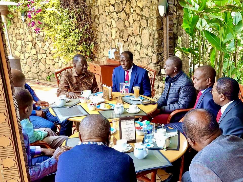 Senator037's tweet photo. Earlier today, in the company of @GovWOparanya , @JunetMohamed , @RaphaelTuju and a host of Western Kenya #AzimioLaUmoja party MPs, we met The5th Rt. Hon. @RailaOdinga to strategize on how best to strengthen our party’s presence in the region. More to follow.
#Aina037
#County037 https://t.co/LpbKApLkah