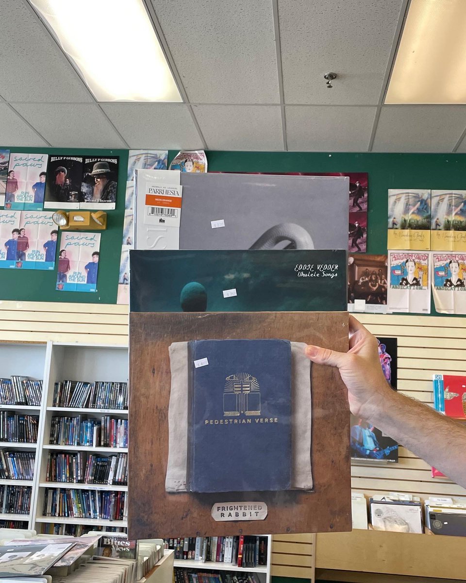 ozrecordsonline's tweet photo. Some new releases from this last week finally arrived 🤩 new Arcade Fire, Sunflower Bean, Terry Allen, and more! We’ll be here till 7, and then we hope to see you at music bingo starting also at 7 over @DruidCityBrew with your host @beanpeeples! https://t.co/aUiX321w94