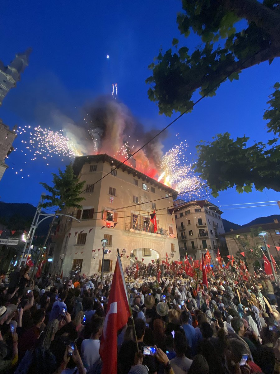 enperejota's tweet photo. Es Firó 2022! No hi ha festa millor! https://t.co/AFNiyQyxGp