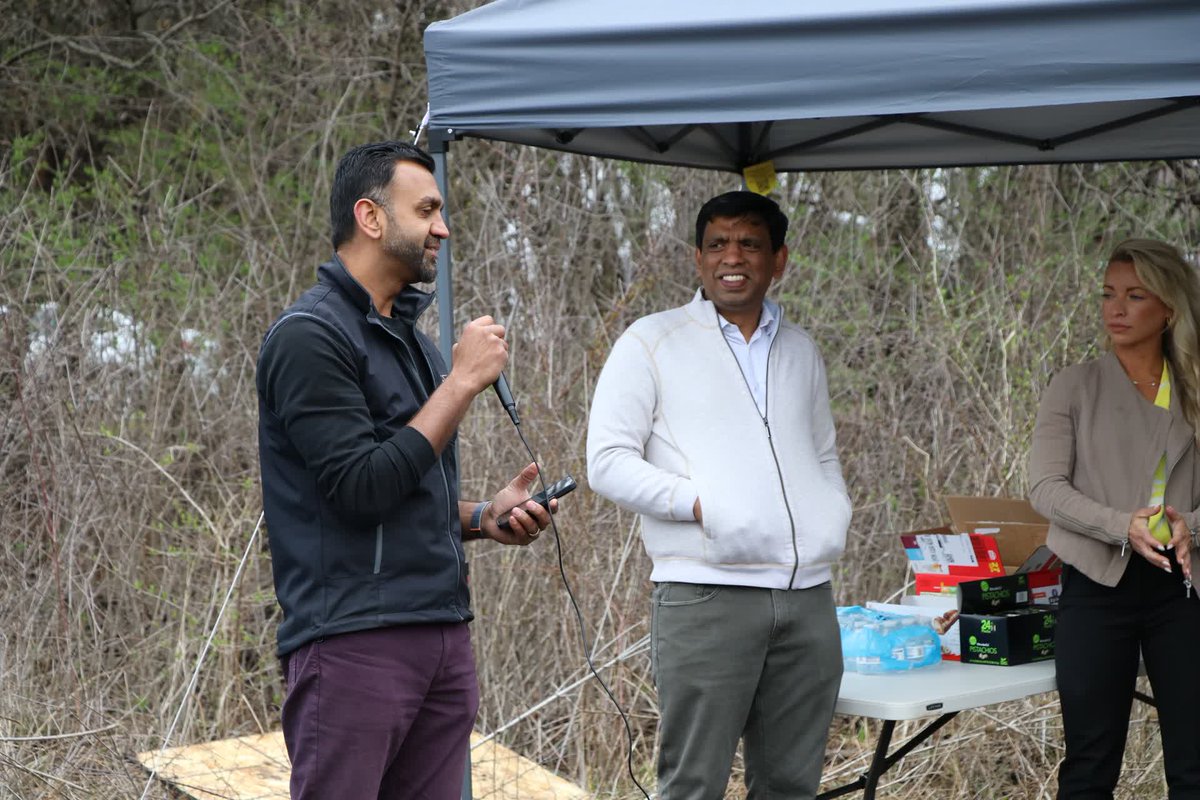 proJADES's tweet photo. Lake Zurich welcomes Wildwood of Lake Zurich located on the south side of Honey Lake Road. The project kicked-off with a ground breaking ceremony for the 24-unit Villa homes development. 

https://t.co/BKIVGdZAdx https://t.co/gX0IGbP5b3