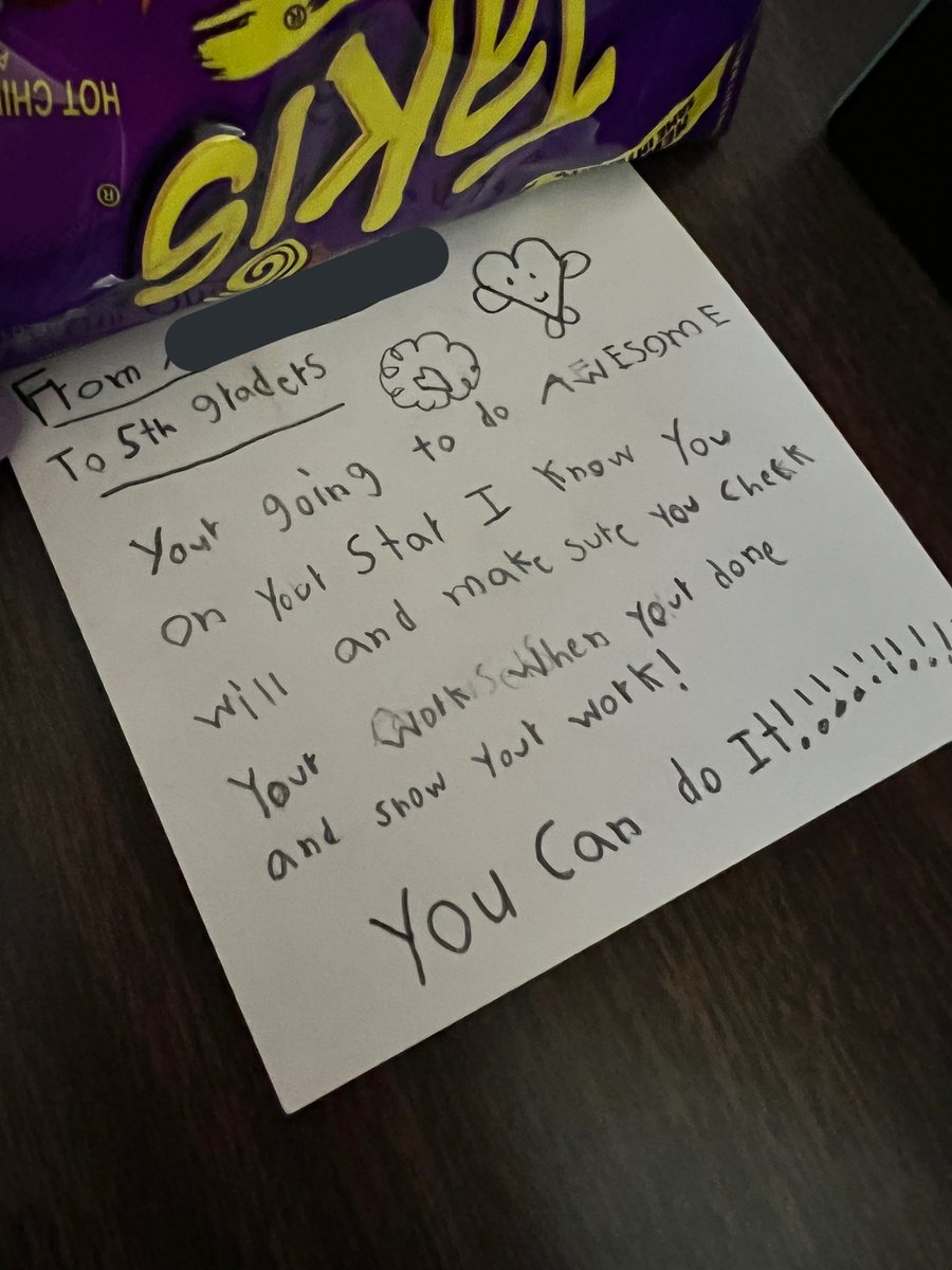 MsHdz5th's tweet photo. My 2nd graders gave a treat and wrote inspirational notes to @MsHowe1’s 5th graders! We know that they are going to do amazing on STAAR this week! https://t.co/el7wlr8U99