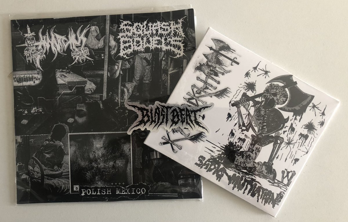 BBeat105's tweet photo. Algo de lo que conseguimos el sábado en el #Chopo! El #PolishMexico de #Anarchus/#SquashBowels y el #SadicMutilation de #Krankhaft
#StayBlast
#BlastBeat105 https://t.co/XJ4y5x8HGb