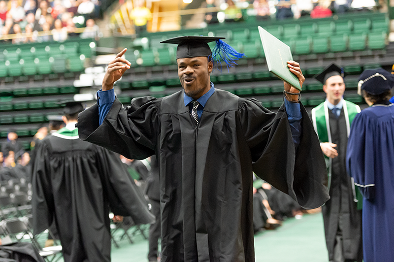 CSUCollegeOfBiz's tweet photo. Celebrate commencement with our Class of 2022 as we bid them congratulations and good luck in advance of Spring Commencement at 3:30 pm at Moby Arena on Friday.
https://t.co/sIeJvinTEh
#RamGrad and #CSUClassOf2022 #BizRamGrad https://t.co/3WAEKZBm6T