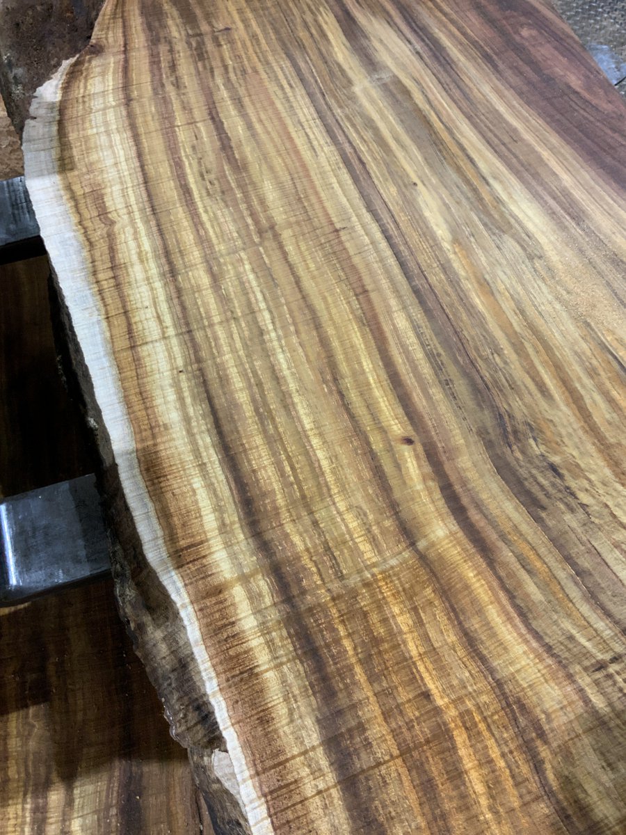 HearneHardwoods's tweet photo. Shop available Big Leaf Maple: https://t.co/XC7h2NxOtZ
Shop available Tasmanian Blackwood: https://t.co/Ifjn4flIQF
#liveedge #liveeedgeslab #liveedgetabletop #onepiecetabletop #bartop #figuredwood #mapleburl #woodworking #wood https://t.co/bbaW9I5h61