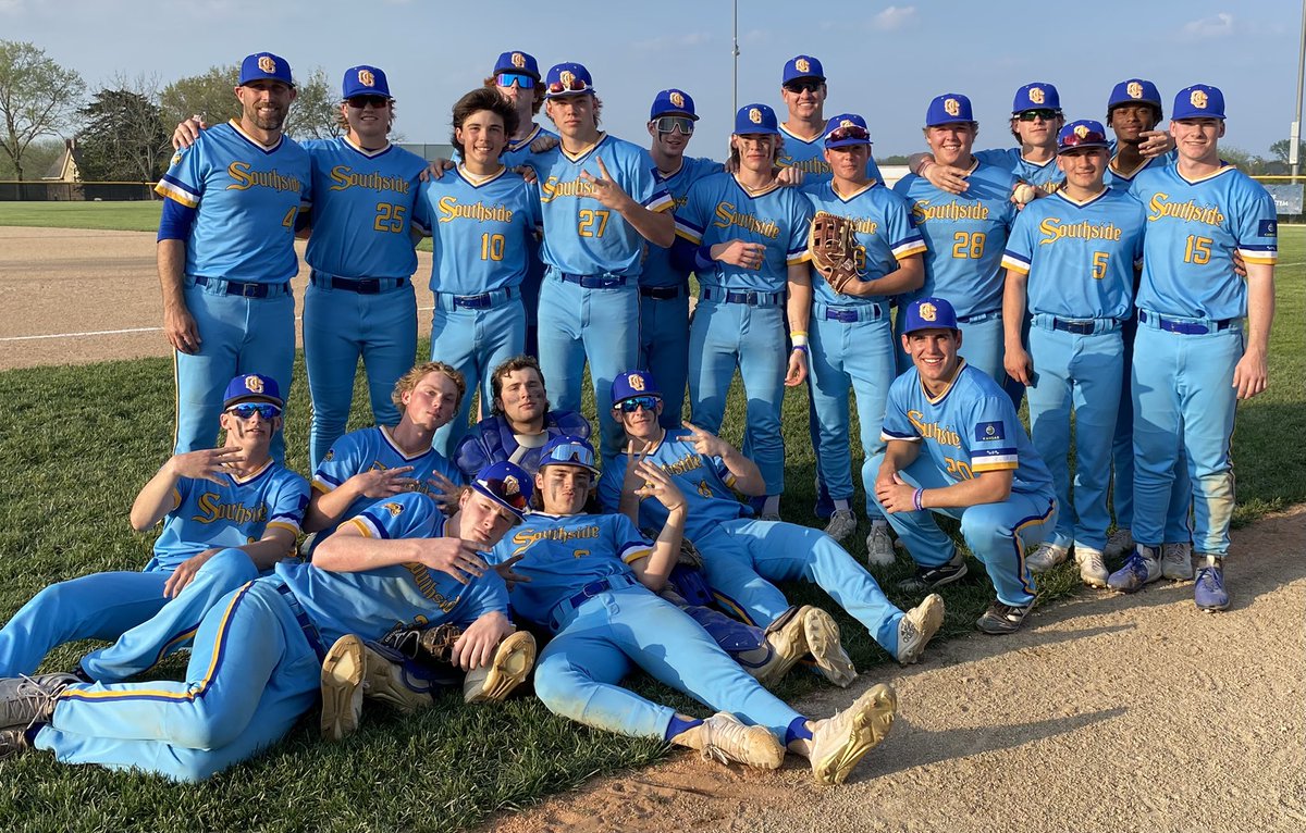 OSFalconBSB's tweet photo. Falcons beat SMW 12-1 with 2 HRs 💣  by Ethan Guerra and Corbin Bassham. 12 out of 13 seniors are playing in college next year.  Very talented group playing selfless baseball. Regionals next week.  We are ready to go!! @OlatheSouthHS @OSouthBaseball @OS_BirdHouse @MetroSports_KC https://t.co/MbnhTnm9fy