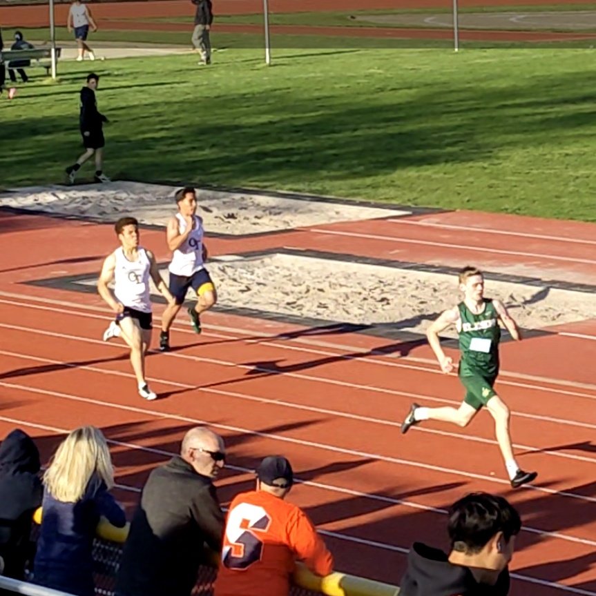 OdiernoSteven's tweet photo. Enjoyed running the 100m and 200m at the Big North Frosh / Novice Conference Championship. Congrats to my teammate Elijah Smith for winning the Frosh gold in the 100m and silver in the 200m &amp; all of the SJR throwers who medaled. https://t.co/rn1B3ZWOKy