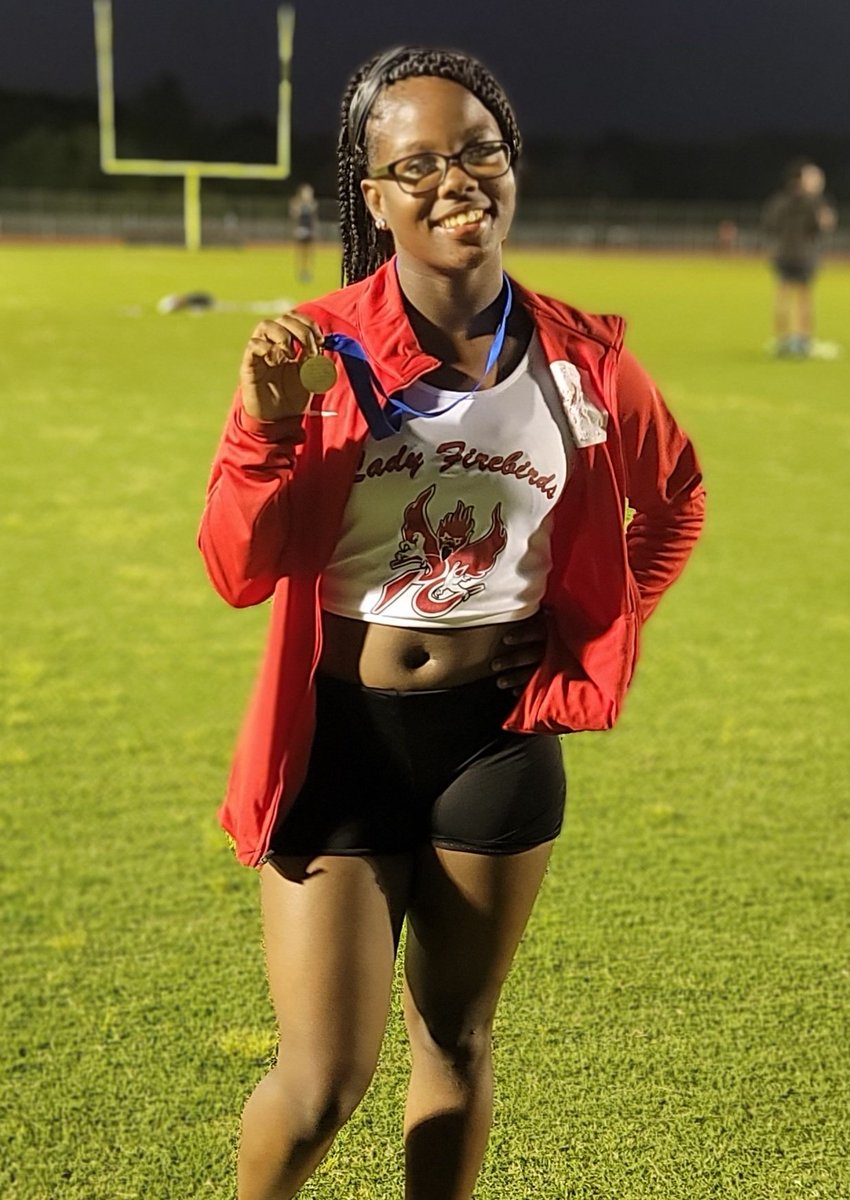 PC_FirebirdTF's tweet photo. '22 Girls D1-A Middle Section 300h champion 🥇 #StateQualifier Errianna Thomas 110h (4th) #AtLargeBid @PearlCohnHS #Speedcrew https://t.co/bWSp9ZsiYt