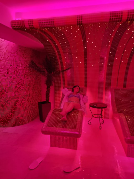 Relaxing time 😊 https://t.co/SMwKK6XKgm<a href="/tag/skype"class="tags"><span>#skype</span></a>