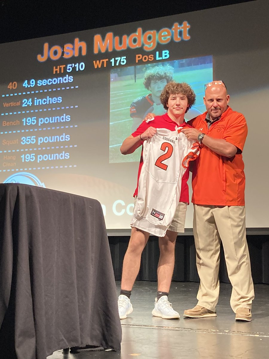 KCKrissyRealtor's tweet photo. Woohoo.  Josh Mudgett #round2 #pick1 #7thoverallpick #draftday2022 #smnw https://t.co/e5Jvp2WGvh