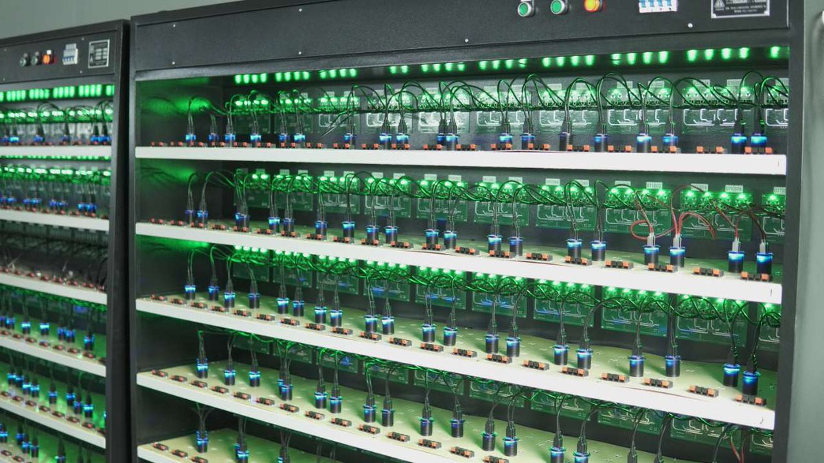 Yeming_Nine's tweet image. Yeming has always insisted that all products are 100% aging before leaving the factory, and now they have upgraded to a computerized aging system that monitors the entire process. 
#damavo #agingtest #carcharger