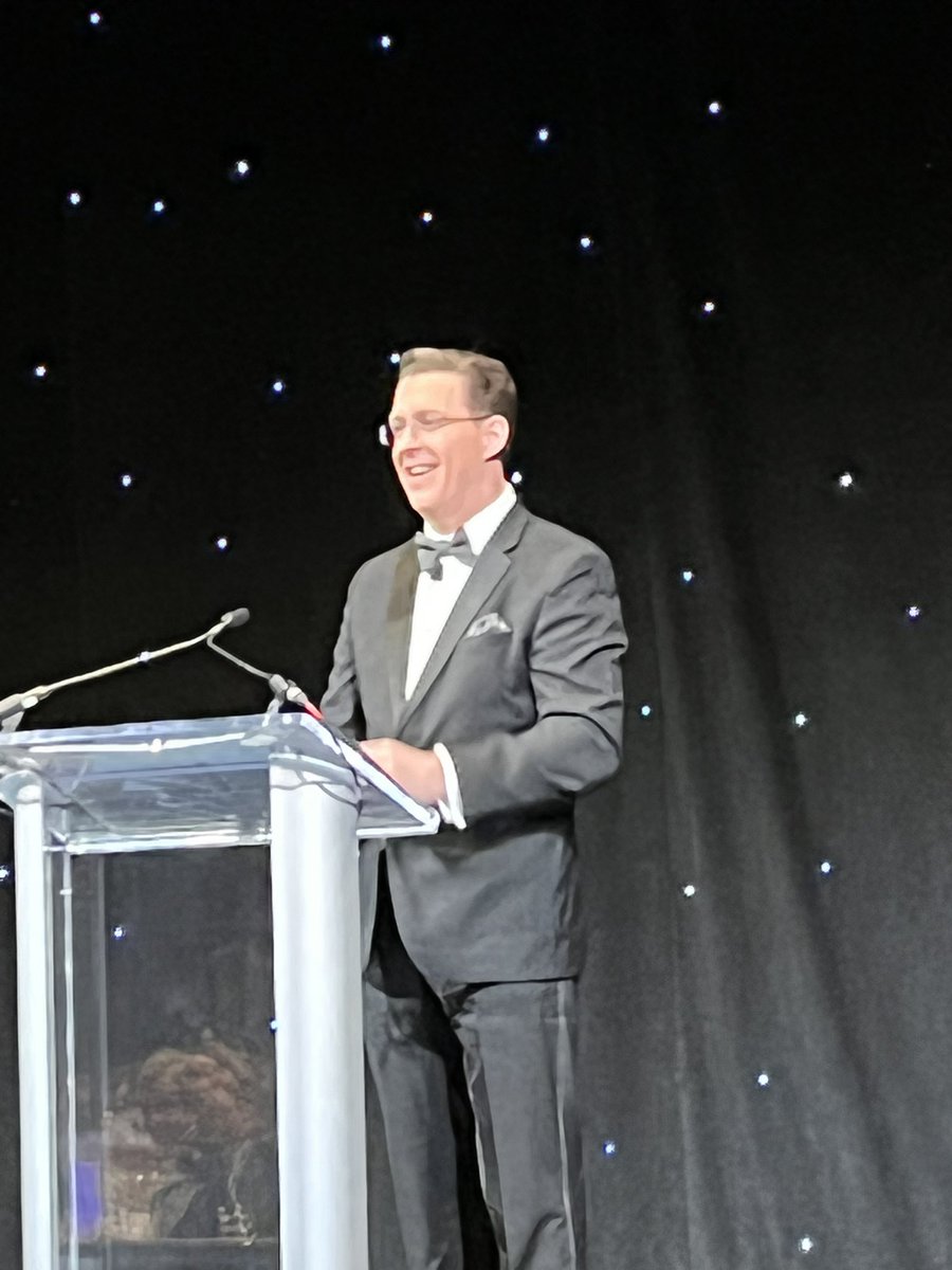 ocktalks's tweet photo. Thanks to everyone who attended Saturday’s  @JDRFGNE Gala at the @MarriottCopley. @KevinBoston25 &amp; I served as co-emcees (Kevin playing hurt with a fractured elbow😲)! 600 people attended &amp; helped raise $2 million for critical type 1 diabetes research! #boston25cares https://t.co/xgWS8jDMLe