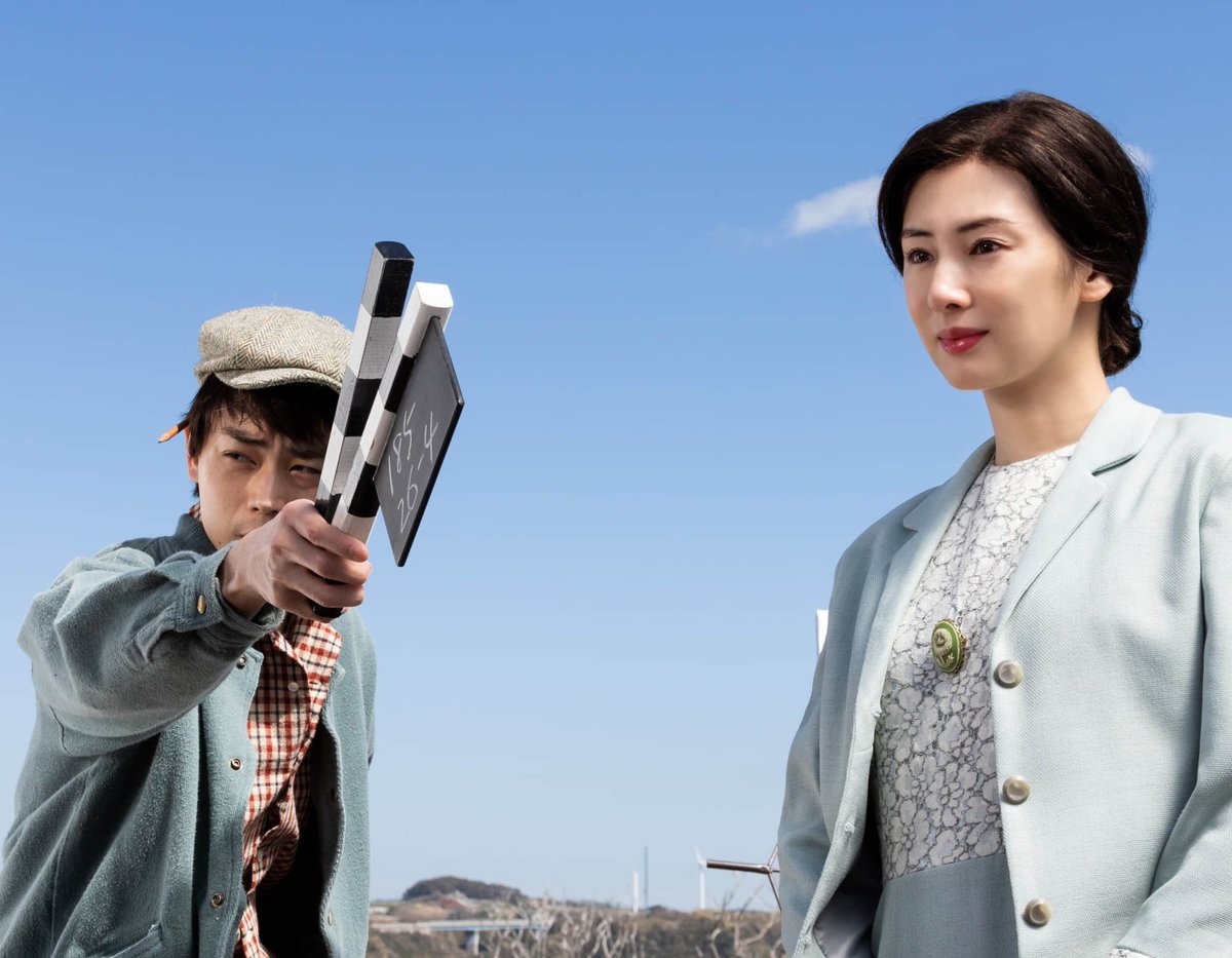 squidmanexe's tweet photo. #แด่ภาพยนตร์ที่ฉันรัก #ItsaFlickeringLife หนังที่ทำมาฟีลคลาสสิกดูไปก็ลุ้นไปว่าจะพลิกวิกฤติมาเป็นโอกาสได้ยังไง หรือทำไมคนที่มีพรสวรรค์และจะสำเร็จในยุควัยหนุ่มแต่กลายเป็นคนสูงวัยที่ใช้ชีวิตติดเหล้าและการพนัน หนังเหมาะกับคนที่มีความสามารถแต่ขาดกำลังใจ
บทและภาพดีมาก ๆ เลย #movietwit https://t.co/S6EsZ3a3gm