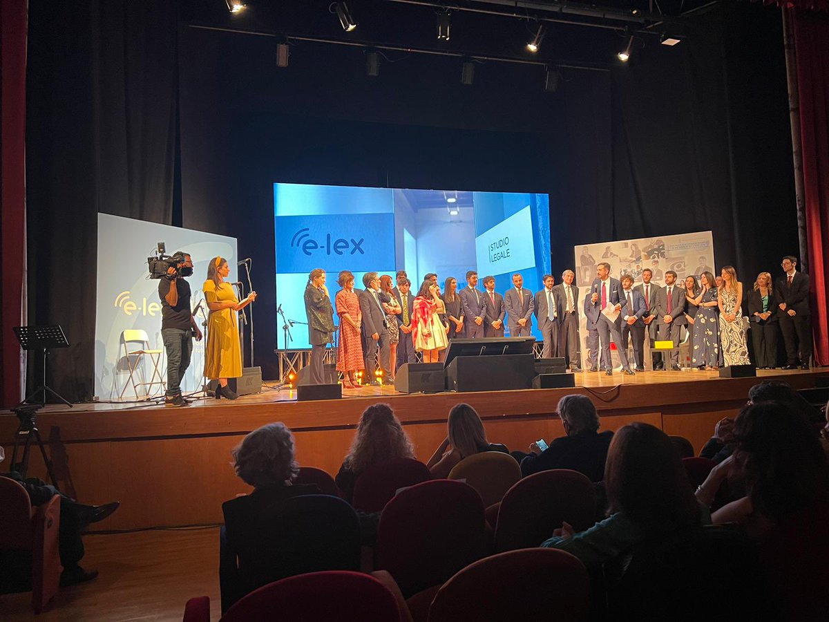 Bello far parte di questa community e gioire insieme per 10 anni di successi 🏆 Grande serata‼️<a href="/diritto2punto0/">Ernesto Belisario</a> &amp; all #elex10 #companiestalks <a href="/andreadotti/">Andrea Dotti</a>