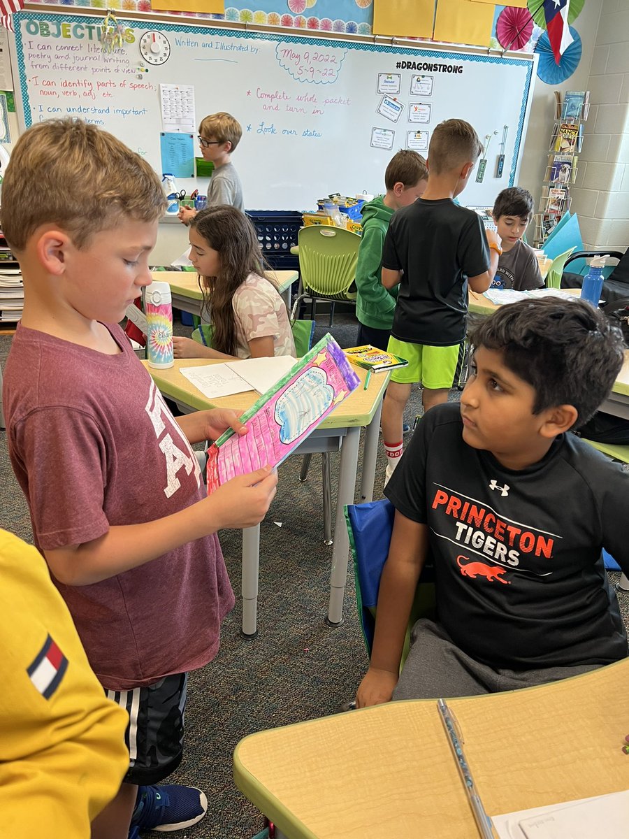 dragonfirsties's tweet photo. Today we wrote and delivered good luck letters to some of our fabulous fourth graders!! They’re going to rock the STAAR! 🤩🤩 @MagersJill @jpeterson1118 @WGESdragons https://t.co/EpgDb5XXfK