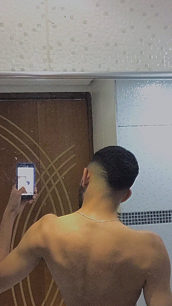 menorkenner's tweet photo. Ela pede foto do corte..🎶⚡️ https://t.co/CcJe0ZqwTN