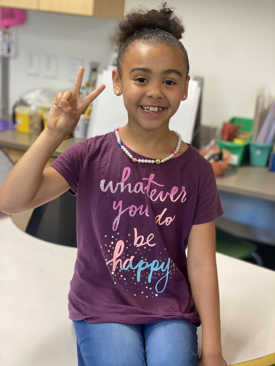 ButterflyRidge1's tweet photo. This week our SEL Team is focusing on positive thoughts and affirmations! This student from Miss Greene’s room is a shining example! #watchus #inspire #createconfidence #BLAZERpride https://t.co/gCf0c8v8Nn