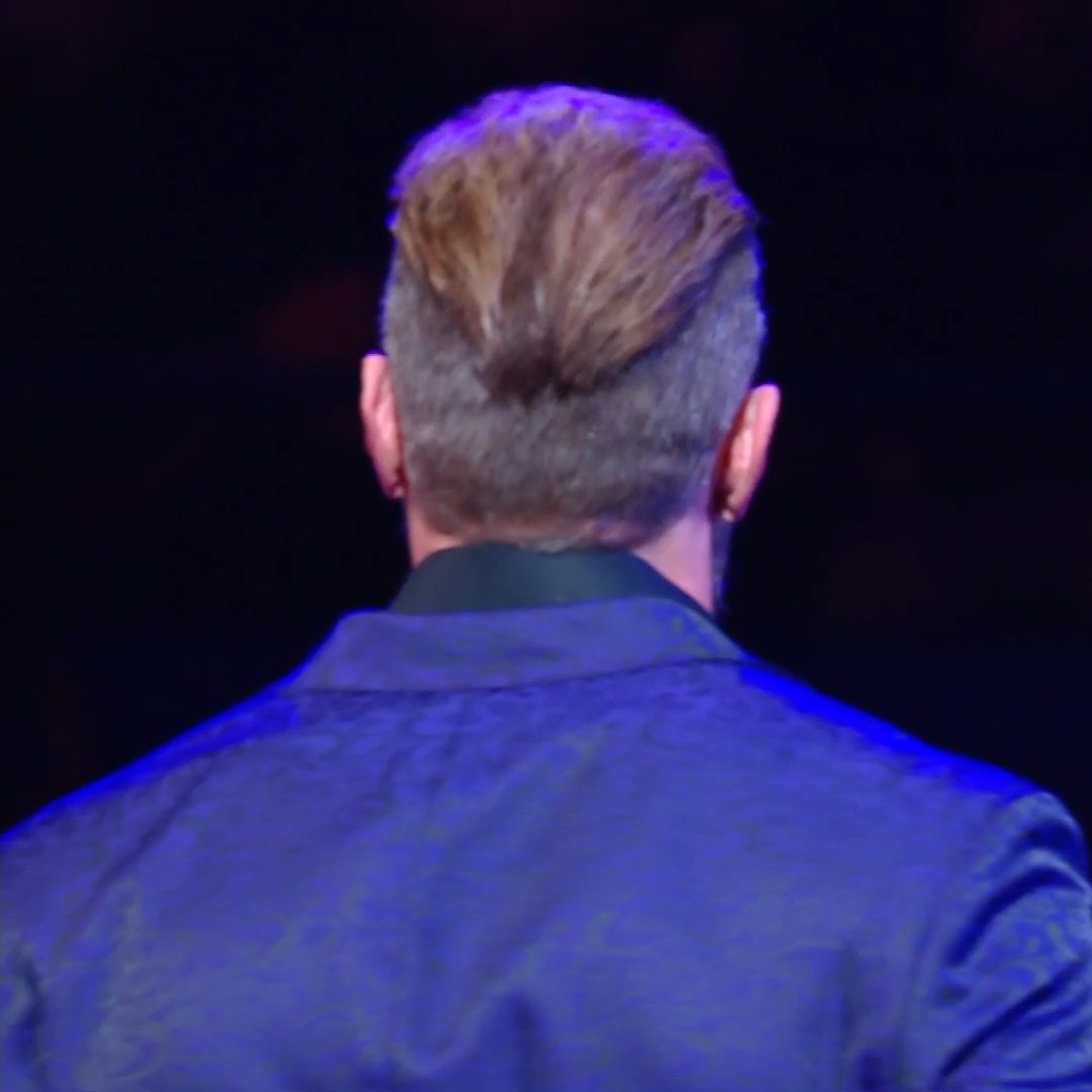 WWE Raw: Edge Debuts New Look; Wants To Add More Names To His Faction 2