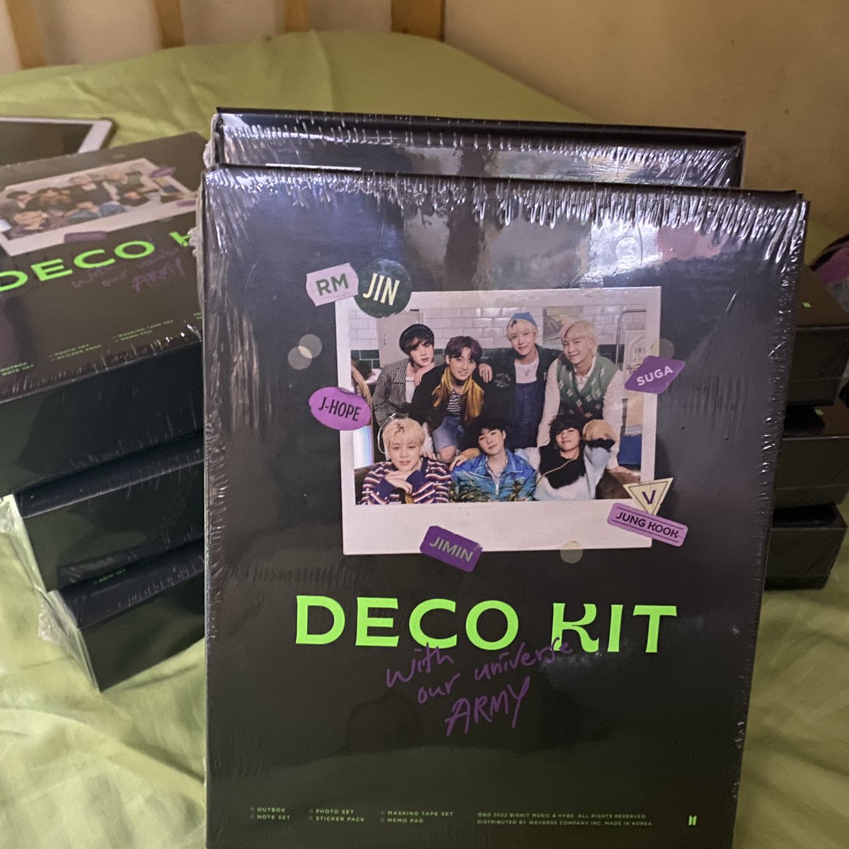 GingerBoxPH's tweet photo. bts deco kits are here! 💜 https://t.co/JTtFnZVGp2