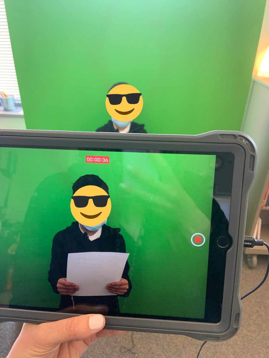 cconners07's tweet image. Anderson 3rd grade Ss wrapping up their animal research projects by adding themselves to their own dioramas using @DoInkTweets green screen magic.  @vpsDLC #weLearnVPS