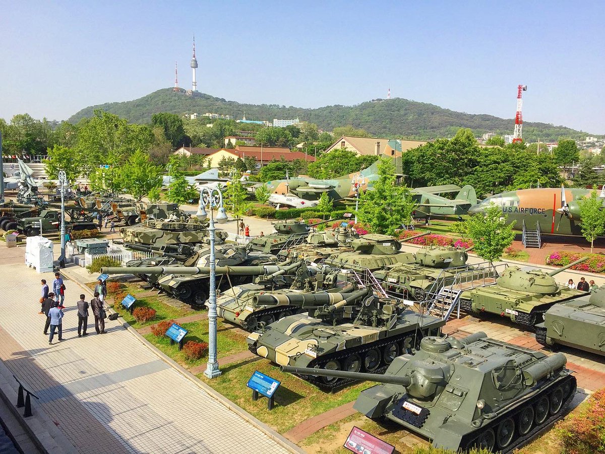 Spending #memorablemonday at the War Memorial of Korea in Itaewon (이태원)! 🇰🇷
.
.
.
#korea #itaewon #warmuseum #koreanwar #warmemorialkorea #koreanmuseum #travel #monday #shotoniphone #se0ulsearcher #서울 #이태원 #전쟁기념관 #한국전쟁 #여행 #역사 #사진