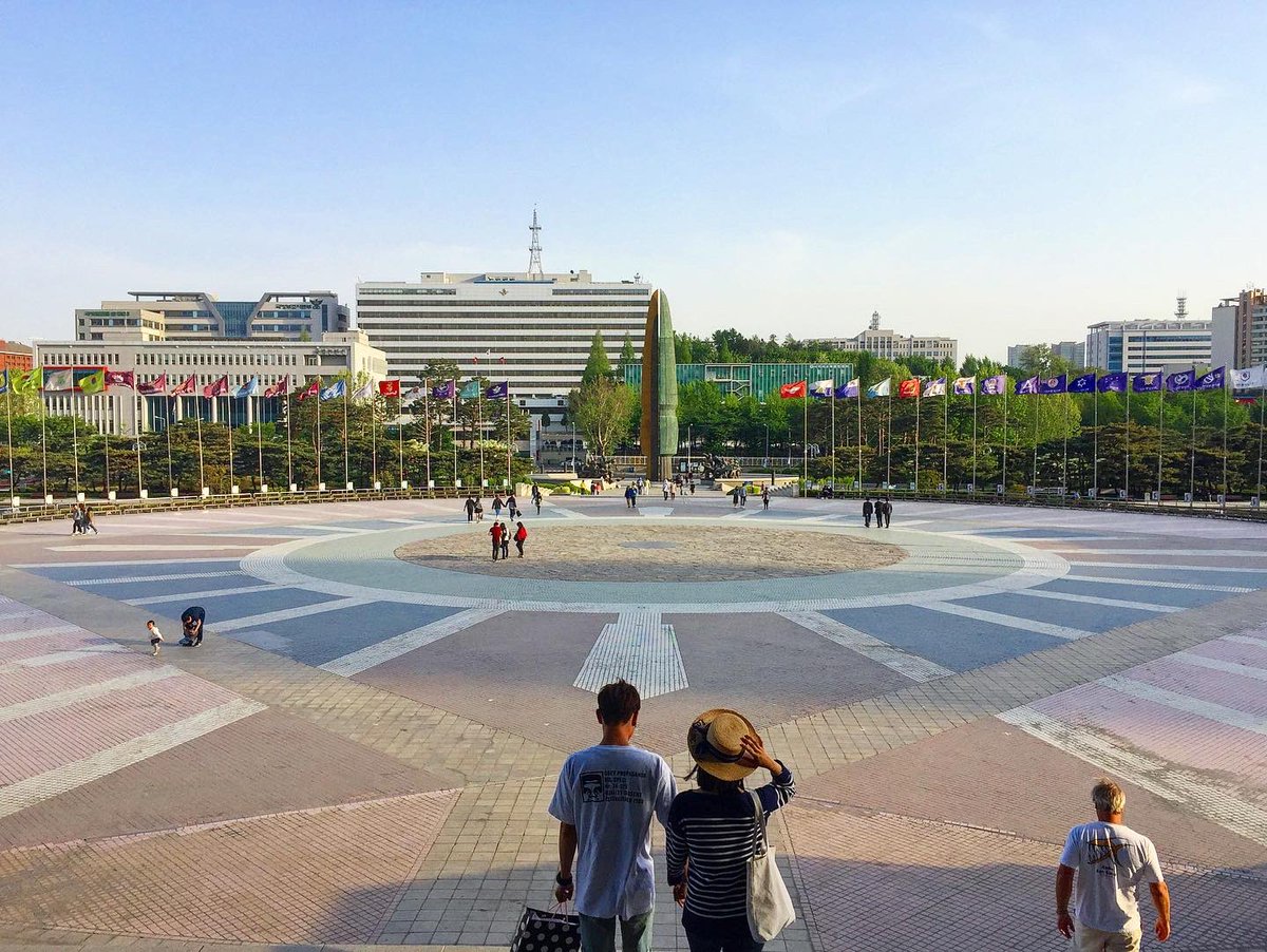 se0ulsearcher's tweet photo. Spending #memorablemonday at the War Memorial of Korea in Itaewon (이태원)! 🇰🇷
.
.
.
#korea #itaewon #warmuseum #koreanwar #warmemorialkorea #koreanmuseum #travel #monday #shotoniphone #se0ulsearcher #서울 #이태원 #전쟁기념관 #한국전쟁 #여행 #역사 #사진 https://t.co/m3FWLhVyyM