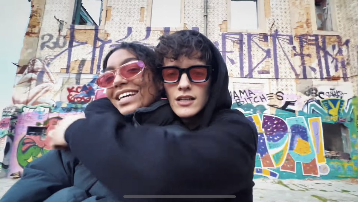 kryssoftx's tweet photo. fav screenshots <3
I love this cover! I love the video, everything is just perfect!
WHAT NOANY WANTS
@anygabrielly @NoahUrrea 
@CfSunshines @Woow_Lucas @drewwwvennn @traytaylor22 https://t.co/FC59mZpdf9