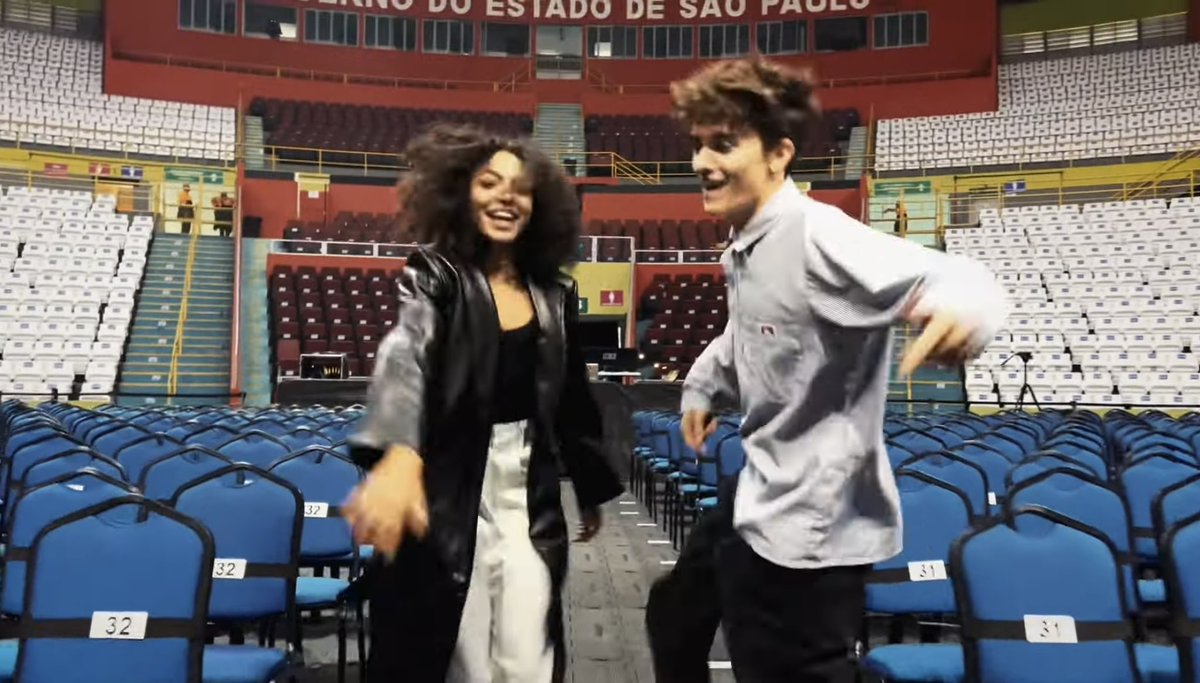 kryssoftx's tweet photo. fav screenshots <3
I love this cover! I love the video, everything is just perfect!
WHAT NOANY WANTS
@anygabrielly @NoahUrrea 
@CfSunshines @Woow_Lucas @drewwwvennn @traytaylor22 https://t.co/FC59mZpdf9