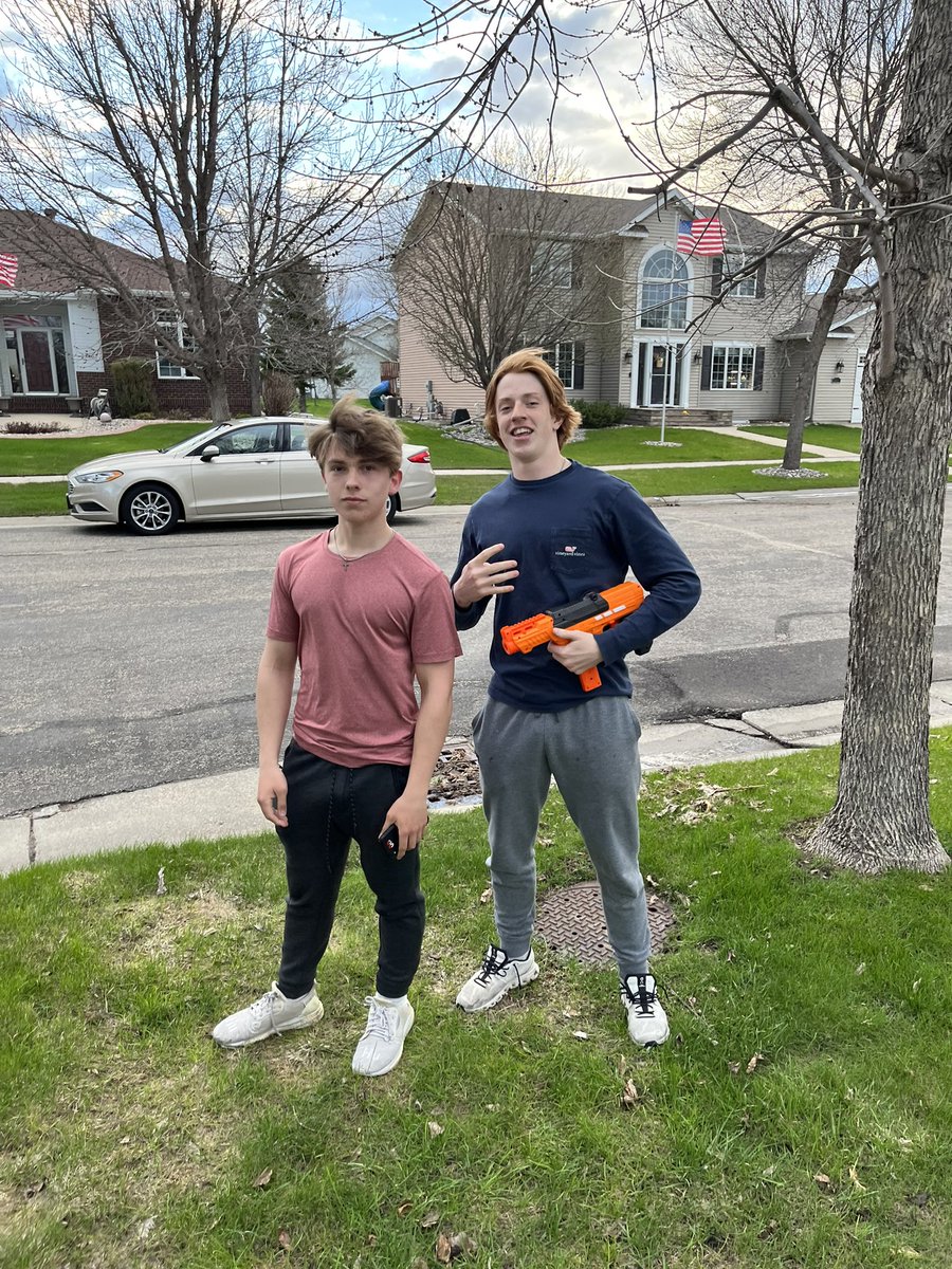 Cbaum again with first blood 1-0 #team21ontop <a href="/spudnerf22/">Moorhead Nerf 2022</a>