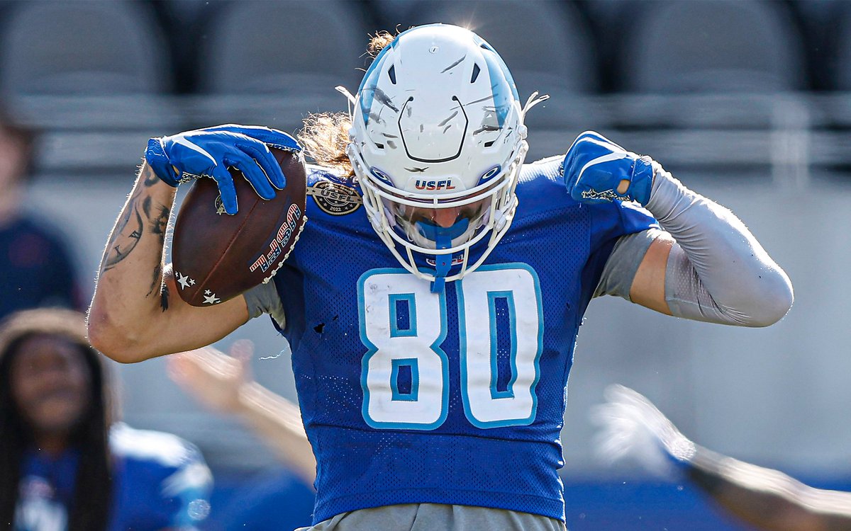 When you lead the league in receiving yards 💪 (215)

<a href="/salnells/">Salvatore Cannella</a> | #GeauxBlueWave 🌊