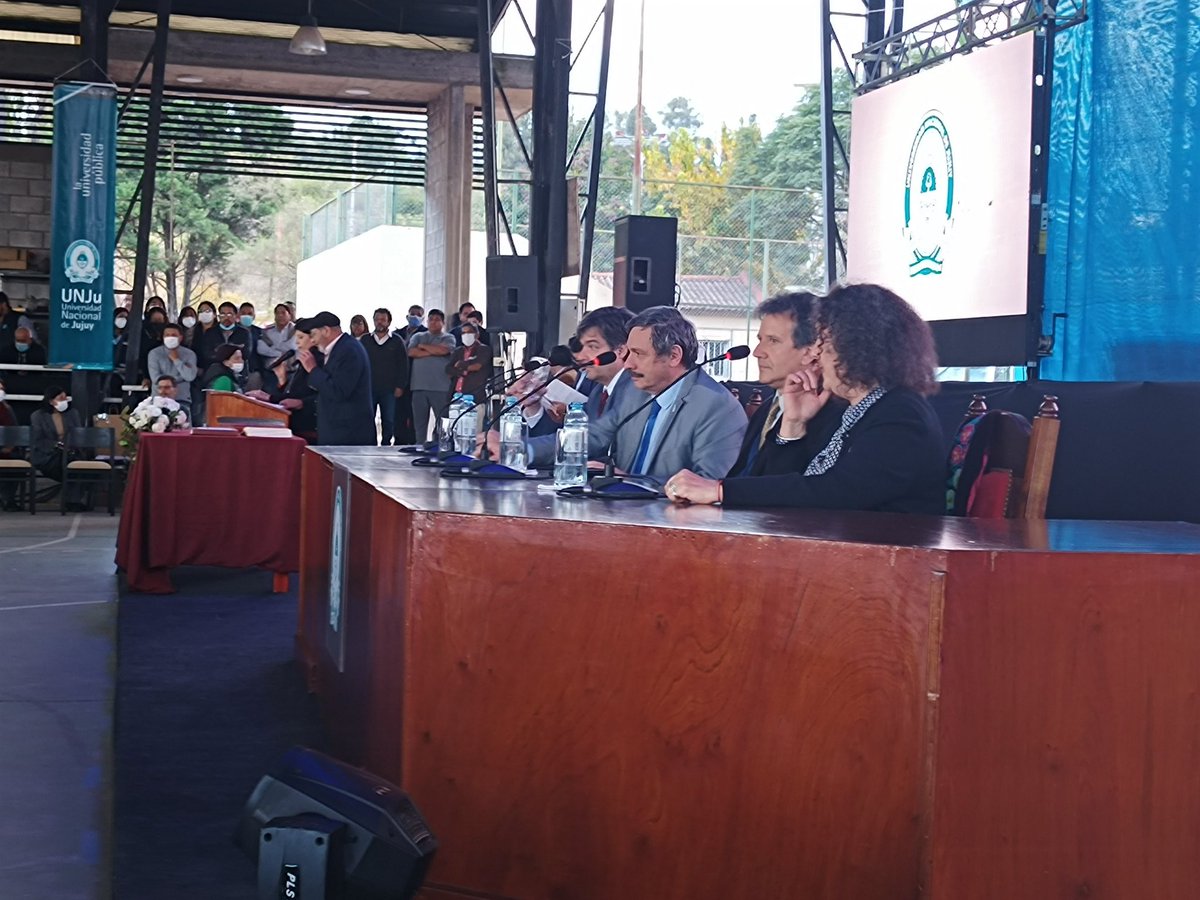 unjuradio929's tweet photo. #MarioBonilloRector
#RenovaciónDemocratica https://t.co/hJNuLzNkH9