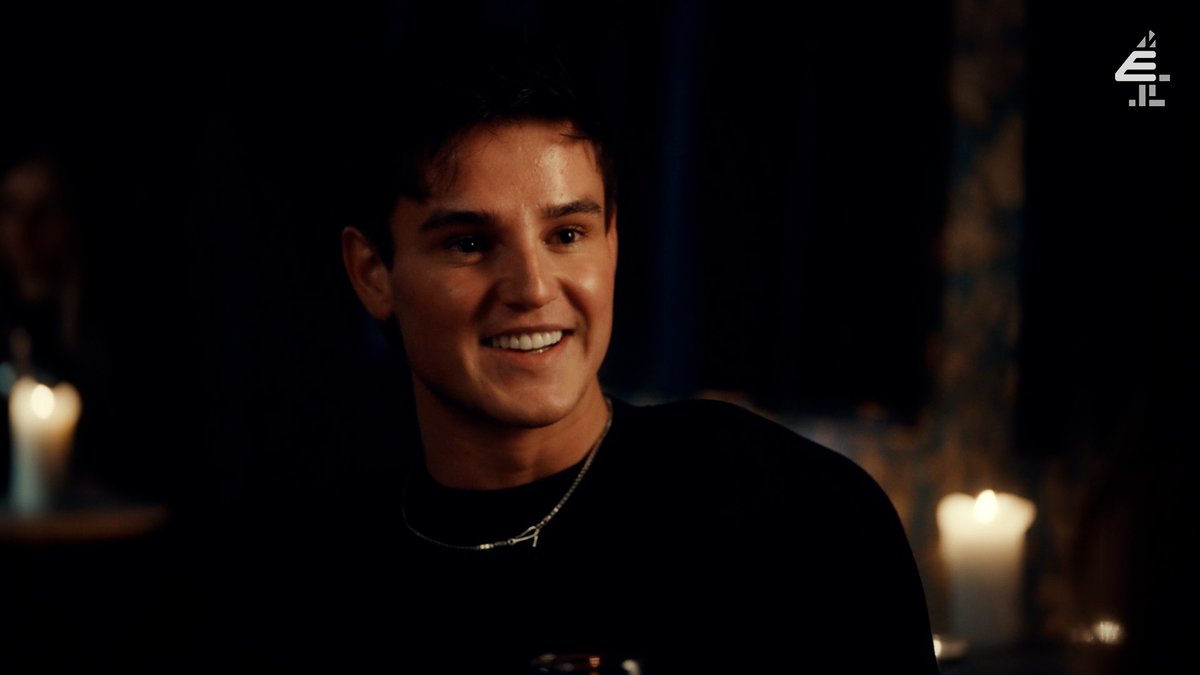 E4Chelsea's tweet photo. Only Sam Prince would be smiling this big while being broken up with! #MadeInChelsea https://t.co/41nZ6Ih5Za