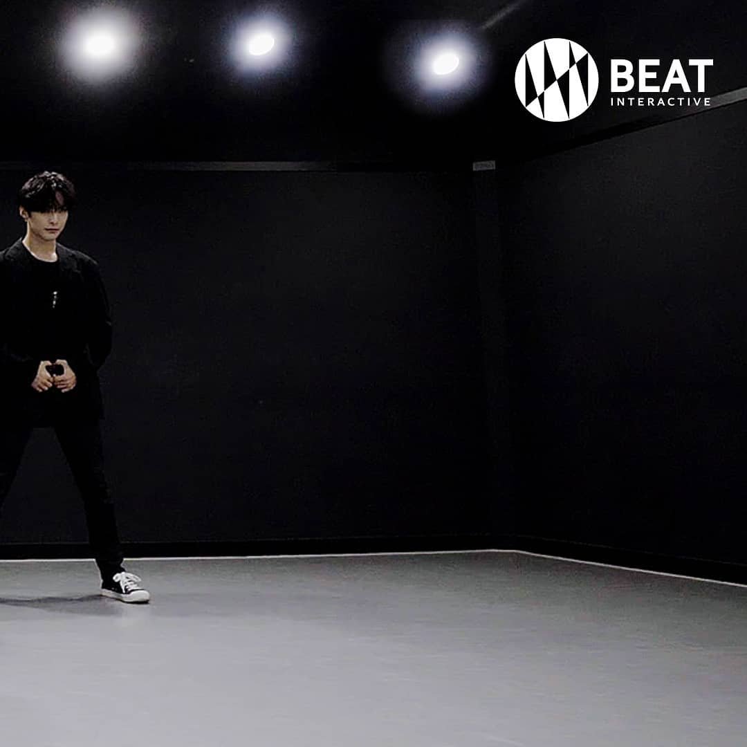 ACEtagram_7's tweet photo. 191005

[#ACE_VIDEO]
EXO - Tempo Dance practice Insta Ver.
(by A.C.E 에이스)

#ACE #에이스 #준
#동훈 #와우 #김병관 #찬
#JUN #DONGHUN #WOW
#KIMBYEONGKWAN #CHAN
#EXO #TEMPO #EXODANCEPRACTICE

🖇️https://t.co/hkQcwp2SH9
🖇️https://t.co/YwJTndPvr0

#ACE #에이스 @official_ACE7 https://t.co/USJUBqBNpj