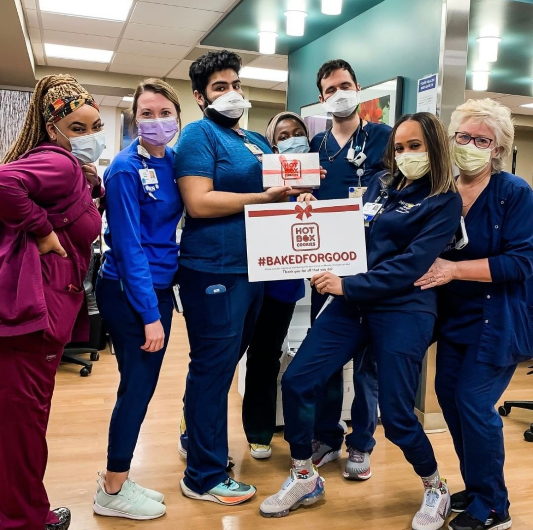 hotboxcookies's tweet photo. Happy Nurse's Week!
Thank you for all your hard work & dedication.
🍪 Treat your whole department with 20% off orders over 75% using code HEALTHCAREHERO
or Gift your Favorite Nurse with 12 Cookies + Gift Packaging $24 🍪
#hotboxcookies #stlouisgram #cookiesinstlouis #st https://t.co/2qTcl2wFS1