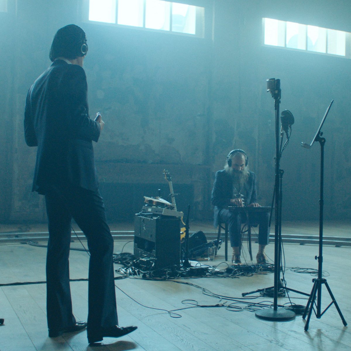 This Wednesday, #NickCave and #WarrenEllis return to the big screen in THIS MUCH I KNOW TO BE TRUE. Experience the "hypnotic and haunting" (<a href="/Variety/">Variety</a>) film directed by Andrew Dominik at #TheLandmarkLA: fal.cn/3osC8
#ThisMuchIKnowToBeTrue