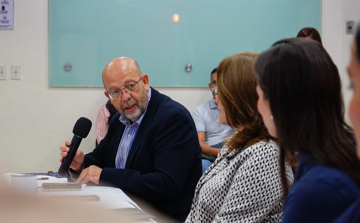 AgenciaEsco's tweet photo. Por parte de @ualmeria participó el vicerrector de investigación, Julián Cuevas, el vicerrector de internalización, Diego Valera y los profesores ,Francisco Camacho y Fernando del Moral. https://t.co/HYegks9kAY