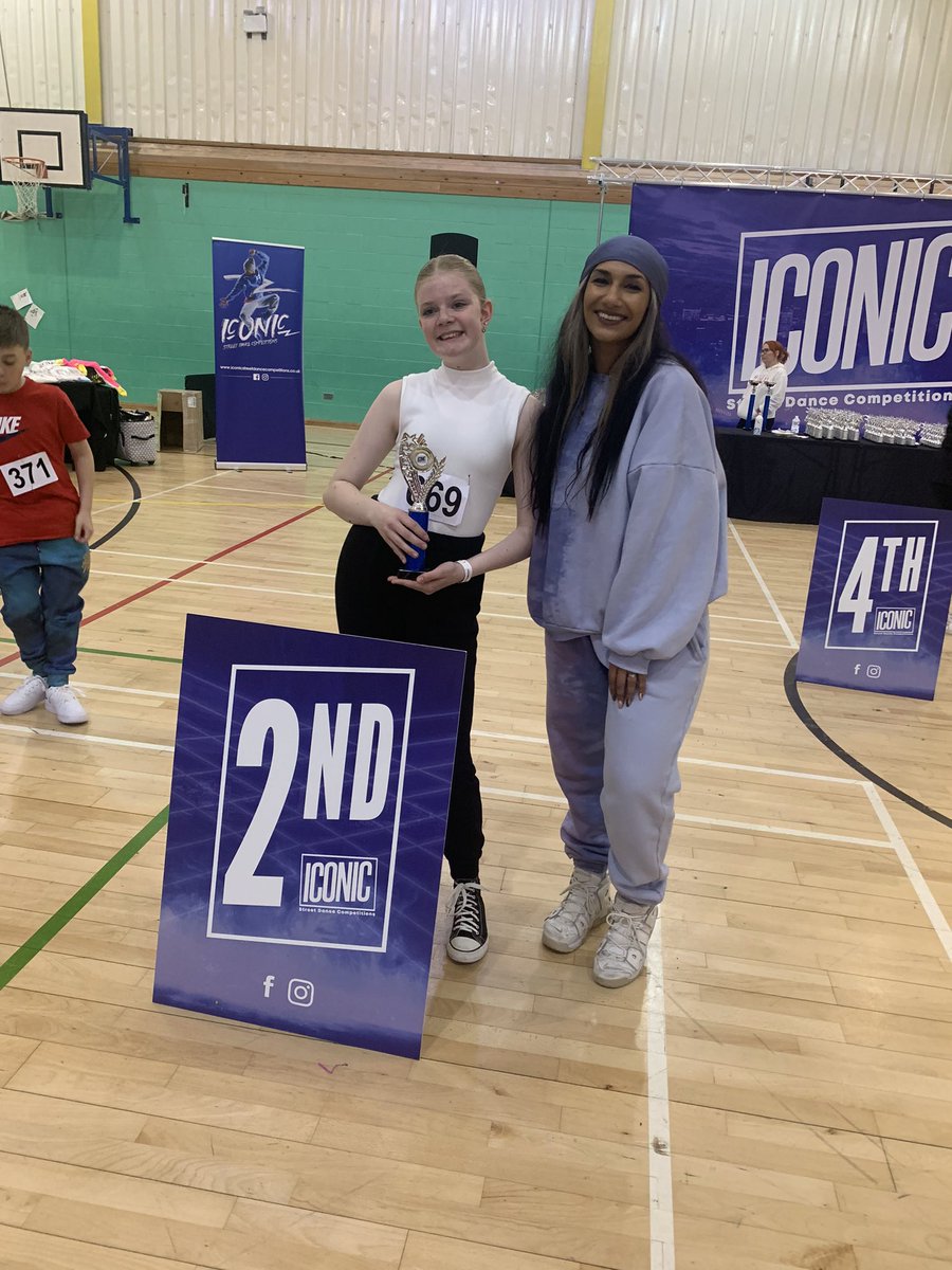 CustomCakes176's tweet photo. Mia!! The star!! 🤩🌟🖤🥈🤍 Street Dance comp on Sunday in Birmingham and she absolutely smashed Solos, 2nd out of the final 5. So proud of her ❤️ https://t.co/v3xLBm2yn7