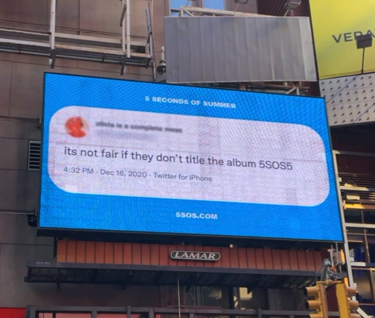 Tha5SOSFamily's tweet photo. More tweets from the Billboard in NY 

"its not fair if they dont title the album 5SOS5"
"petition for 5SOS5 to be the title of their 5th album RT to sign." 

5SOS5 IS COMING

(@higherlftv) https://t.co/Zv3Be0b6HQ