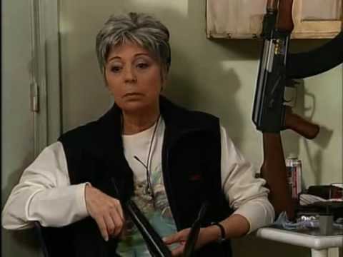 adriarova's tweet photo. "Cuando quieras puedes pasar a buscar las armas"

La Carbonell prota de Crims?

#CrimsIsidreTV3 https://t.co/vniXANu6JP