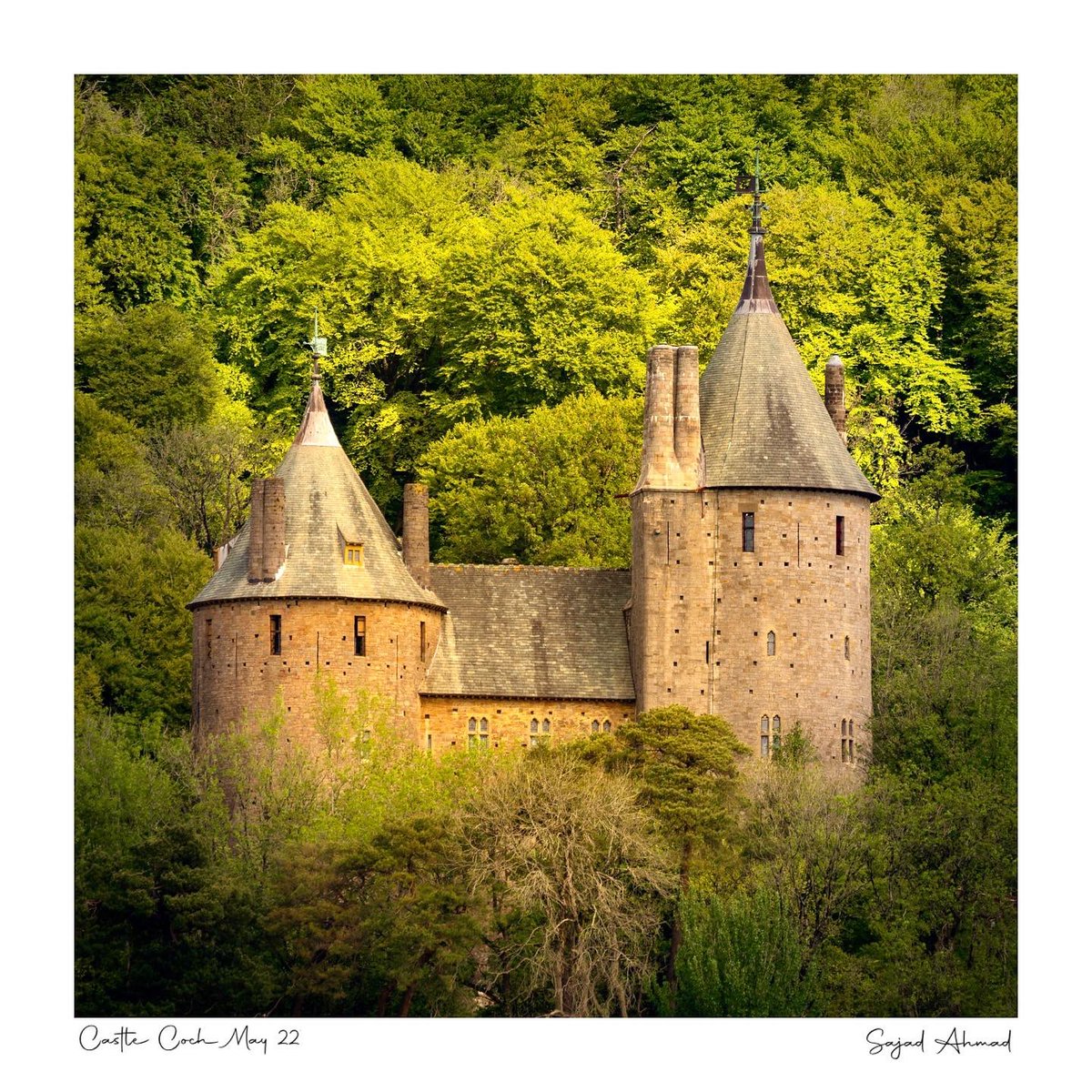 SAhmadPhoto's tweet photo. Looks better in square format I think! 🤔 

What do you guys think? 

#castlecoch #castle #cardiff #visitwales @walesonline @visitwales 

#FamilyDocWithCamera #cardiff #travelphotography #travelpics #imageoftheday #justgoshoot #fineartphotographer #fineartphoto #nakedplanet https://t.co/NeQGimReX3